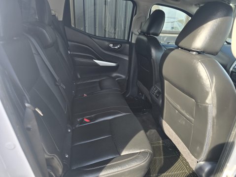 Nissan Navara DCI TEKNA SHR DCB 8