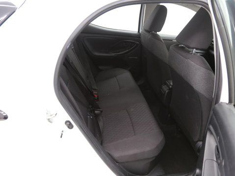 Toyota Yaris 1.5 VVT-h Icon E-CVT Euro 6 (s/s) 5dr 23