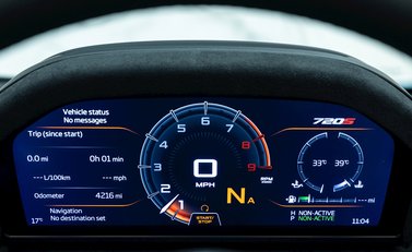 McLaren 720S Spider 21