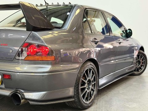 Mitsubishi Lancer 2.0 EVO VIII MR FQ-320 Saloon 4dr Petrol Manual (258 g/km, 326 bhp) 31