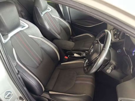 Toyota Corolla 2.0 Corolla GR Sport HEV CVT 5dr 23