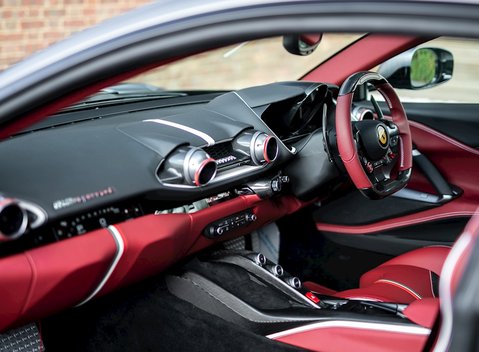 Ferrari 812 Superfast 14