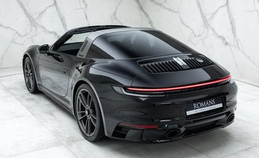 Porsche 911 Targa (992) 50 Years Porsche Design Edition 15