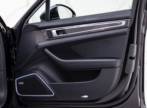 Porsche Panamera Turbo 20