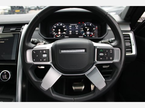 Land Rover Discovery DYNAMIC HSE 18