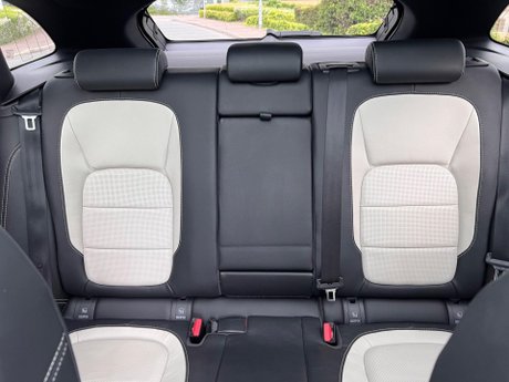 Jaguar F-Pace 2.0 D180 R-Sport Auto AWD Euro 6 (s/s) 5dr 33