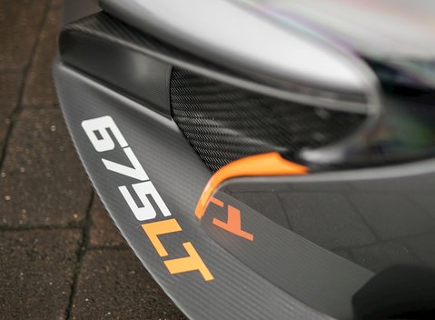 McLaren 675LT Spider 34