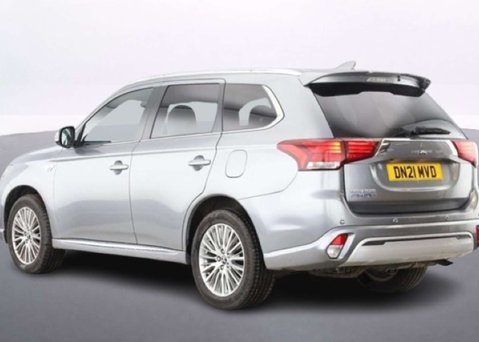 Mitsubishi Outlander 2.4h TwinMotor 13.8kWh Dynamic Safety SUV 5dr Petrol Plug-in Hybrid CVT 4WD 5