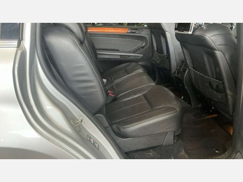 Mercedes-Benz GL Class 3.0 GL350 BlueEfficiency CDi Auto 4WD 5dr 9