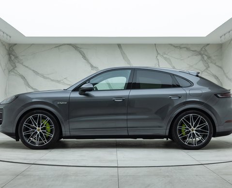 Porsche Cayenne E-HYBRID coupe
