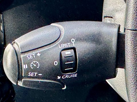 DS DS 3 PURETECH CONNECTED CHIC 27