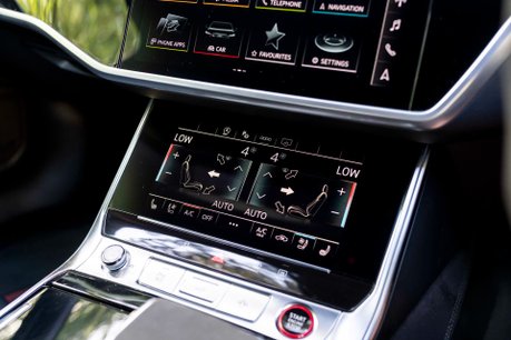 Audi RS6 Avant QUATTRO CARBON BLACK. VAT Q. WARRANTY. HEATED & COOLED SEATS. B & O. 14