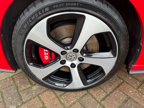 Volkswagen Golf 2.0 TSI BlueMotion Tech GTI Performance Euro 6 (s/s) 3dr 70