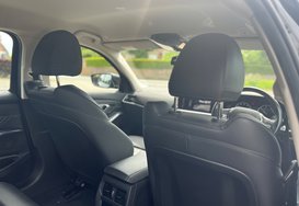 BMW 3 Series 318D SPORT 26