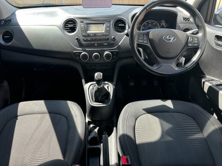Hyundai i10 1.0 SE 5Dr 10