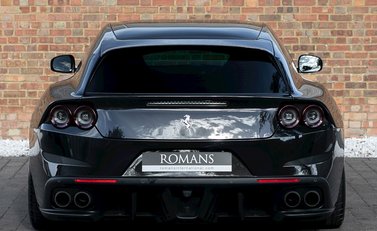 Ferrari GTC4 Lusso 5