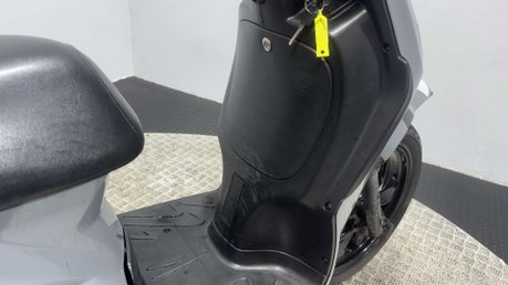 Peugeot Tweet GT 2023 RUNNING PROJECT LEARNER SCOOTER 125CC NEEDS WORK 14