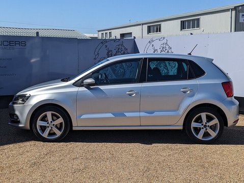 Volkswagen Polo SEL TSI DSG 4