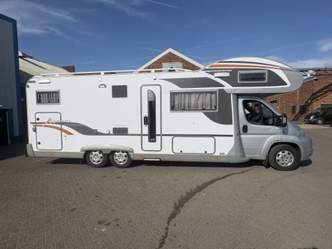 Burstner Argos 748-2 6 berth, large garage, tag axle, race van race truck 7