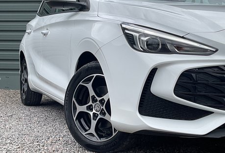 MG MG3 1.5 HYBRID+ SE