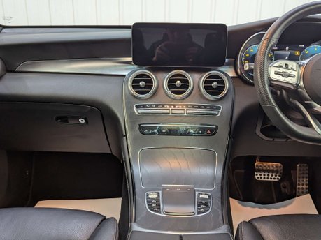 Mercedes-Benz GLC 2.0 GLC 300 AMG Line Premium+ D 4Matic Auto 4WD 5dr 71