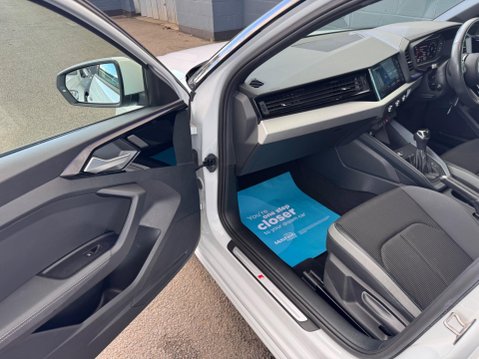 Audi A1 SPORTBACK TFSI S LINE 33