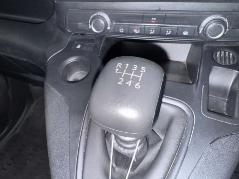 Vauxhall Combo 1.5 Combo 2000 Dynamic TD 72/2022 19