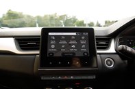 Renault Captur TECHNO E-TECH 23