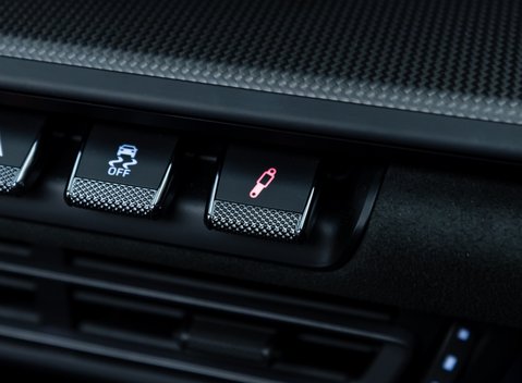 Porsche 911 Targa 4 GTS (992) 29