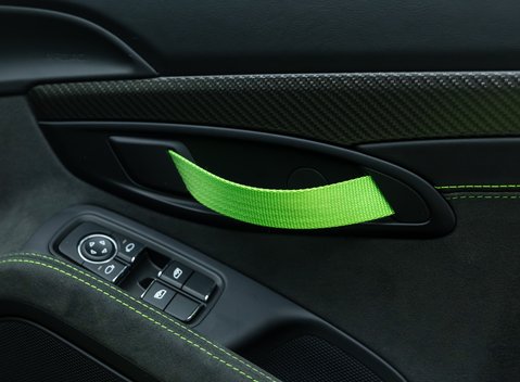 Porsche Cayman GT4 RS (718) 27