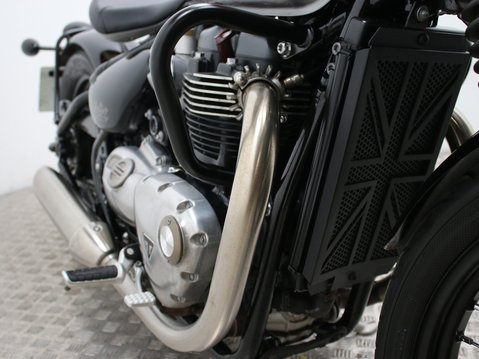 Triumph Bobber BONNEVILLE BOBBER 20