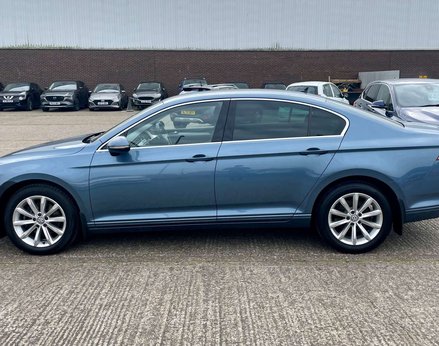 Volkswagen Passat 2.0 Passat SE Business TDI BlueMotion Technology 4dr 11