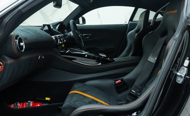 Mercedes-Benz Amg GT BLACK SERIES 17