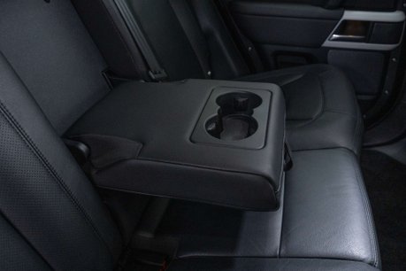 Land Rover Defender 3.0 Defender XS Edition D MHEV A 4WD 5dr 42