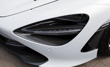 McLaren 720S Performance 25