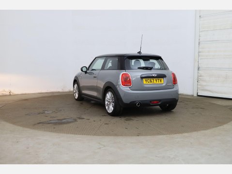 Mini Hatch 1.5 Cooper Euro 6 (s/s) 3dr 9