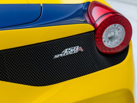 Ferrari 458 Speciale Aperta