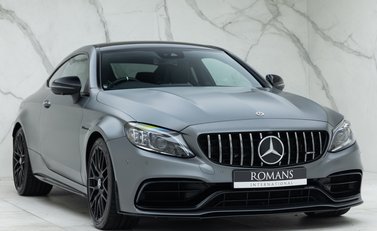 Mercedes-Benz C63 AMG S PREMIUM PLUS 9