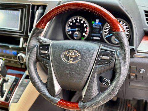 Toyota Alphard 3.5 V6 EXECUTIVE LOUNGE 7 SEAT 66