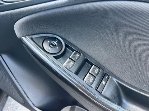 Ford Focus 1.6 Titanium Powershift Euro 6 5dr 32