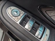 Mercedes-Benz GLC GLC 250 4MATIC AMG LINE PREMIUM 25