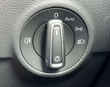 Volkswagen T-Roc 1.5 T-Roc R-Line TSI Semi-Auto 5dr 59