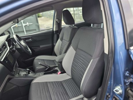 Toyota Auris 1.8 VVT-h Business Edition Hatchback 5dr Petrol Hybrid CVT Euro 6 (s/s) (Sa 27