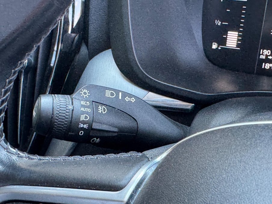 2018 Volvo XC60 — image 30