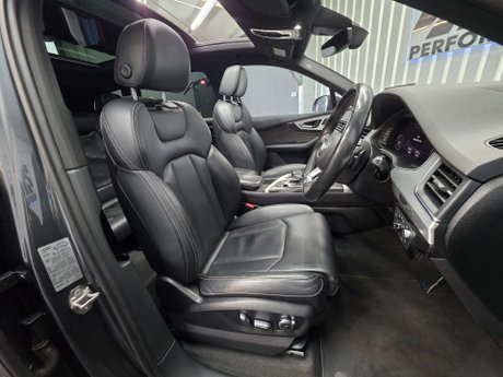 Audi SQ7 4.0 TDI V8 SUV 5dr Diesel Tiptronic quattro Euro 6 (s/s) (435 ps) 7