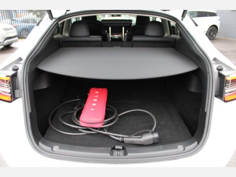 Tesla Model Y LONG RANGE AWD 25