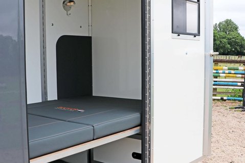 Citroen Relay BRAND NEW DELIVERY MILES 3.5 TON HORSEBOX STALLION BUILD  REAR LARGE BED  15