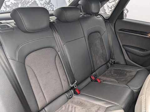 Audi Q3 TFSI BLACK EDITION 24