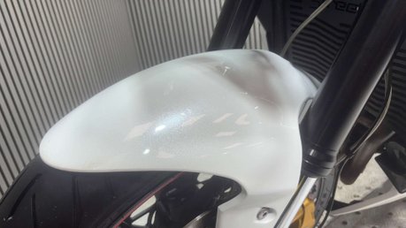 Triumph Street Triple R 2013 13K EXCELLENT CONDITION NEW MOT 675CC TRIPLE 34