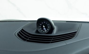 Porsche Taycan 4S Sport Turismo 18